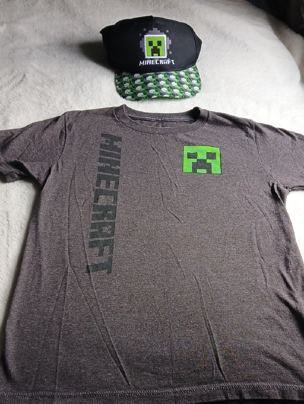 Minecraft Kids' Shirt And Cap Gray And Green. Size 8 And Cap One Size